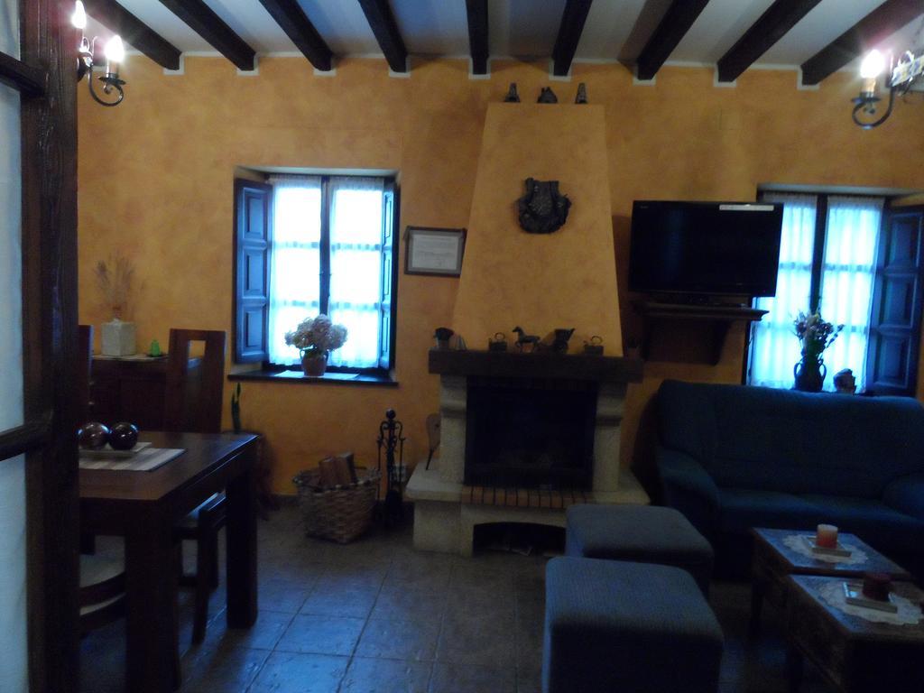 Casa El Campu Guest House Infiesto Exterior photo