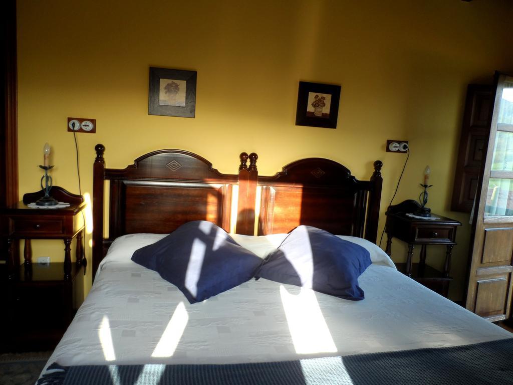 Casa El Campu Guest House Infiesto Room photo