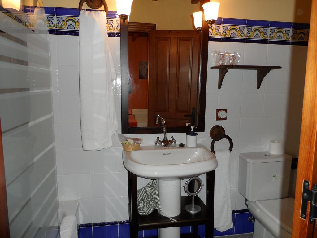 Casa El Campu Guest House Infiesto Room photo
